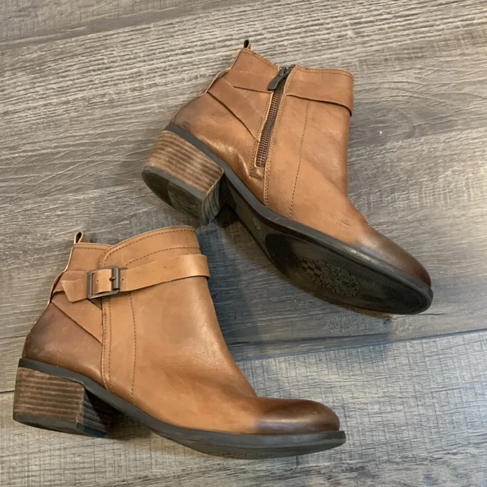 Vince Camuto 'Beamer' low boots sz 10 - Picture 3 of 8